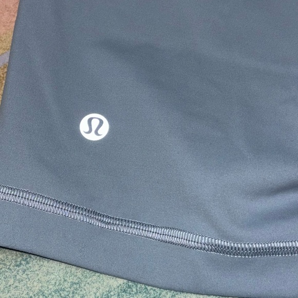 Lululemon Wunder Train High-Rise Short 6" women’s size 4 - Picture 2 of 5
